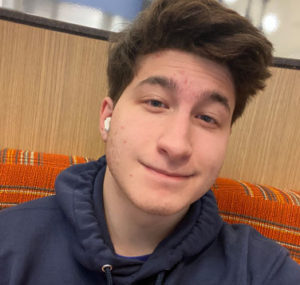 Nicholas.DEYOE_-300x285