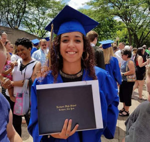 alumni-catherine-willis-300x285