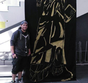 alumni-efrain-300x285