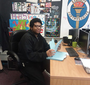 alumni-rolon-1-300x285