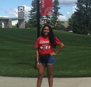 alumni-y-ruiz-300x285